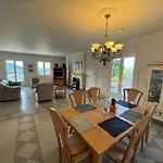 Bay View فيلة